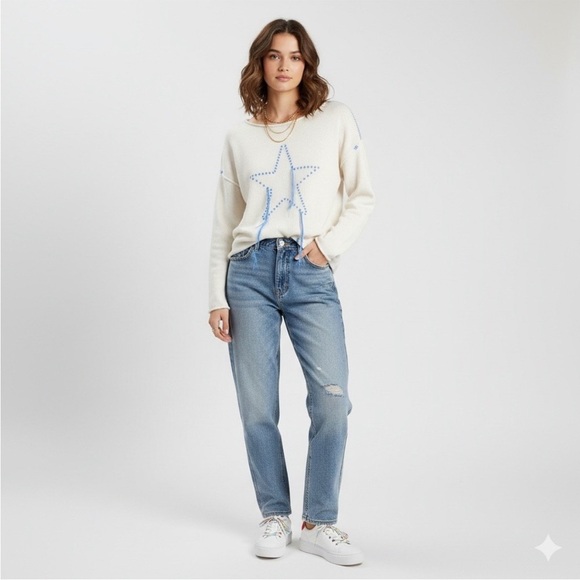 wild fable Sweaters - Wild Fable Large Star Knit Sweater Off White Blue Stitch Long Sleeve Loose Fit